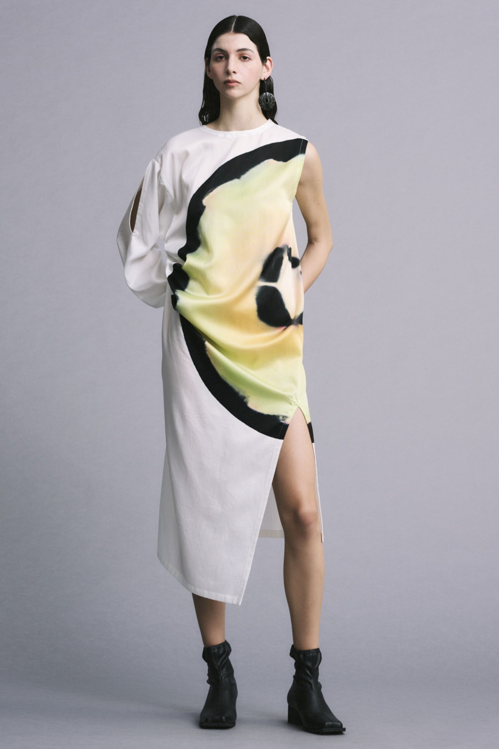 Issey Miyake F/W 22 Look 17