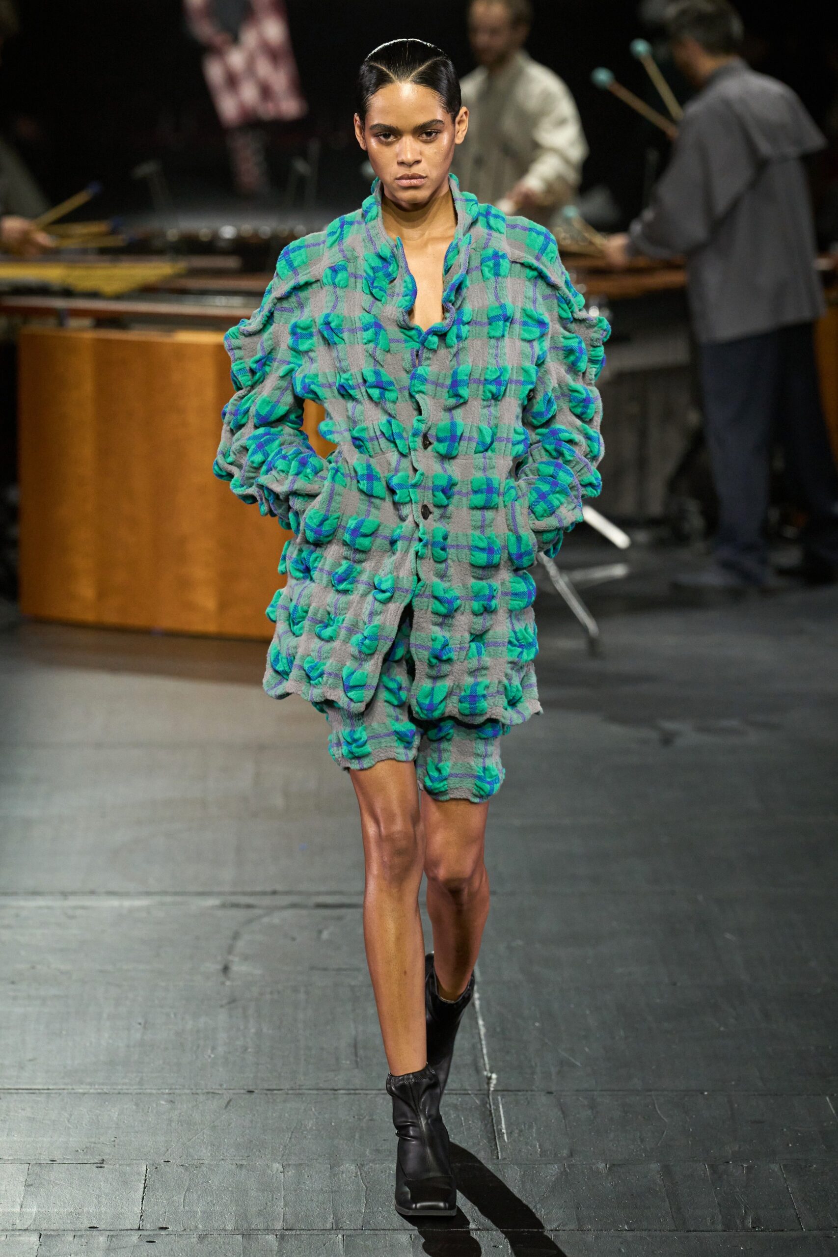Issey Miyake F/W 23 Look 18