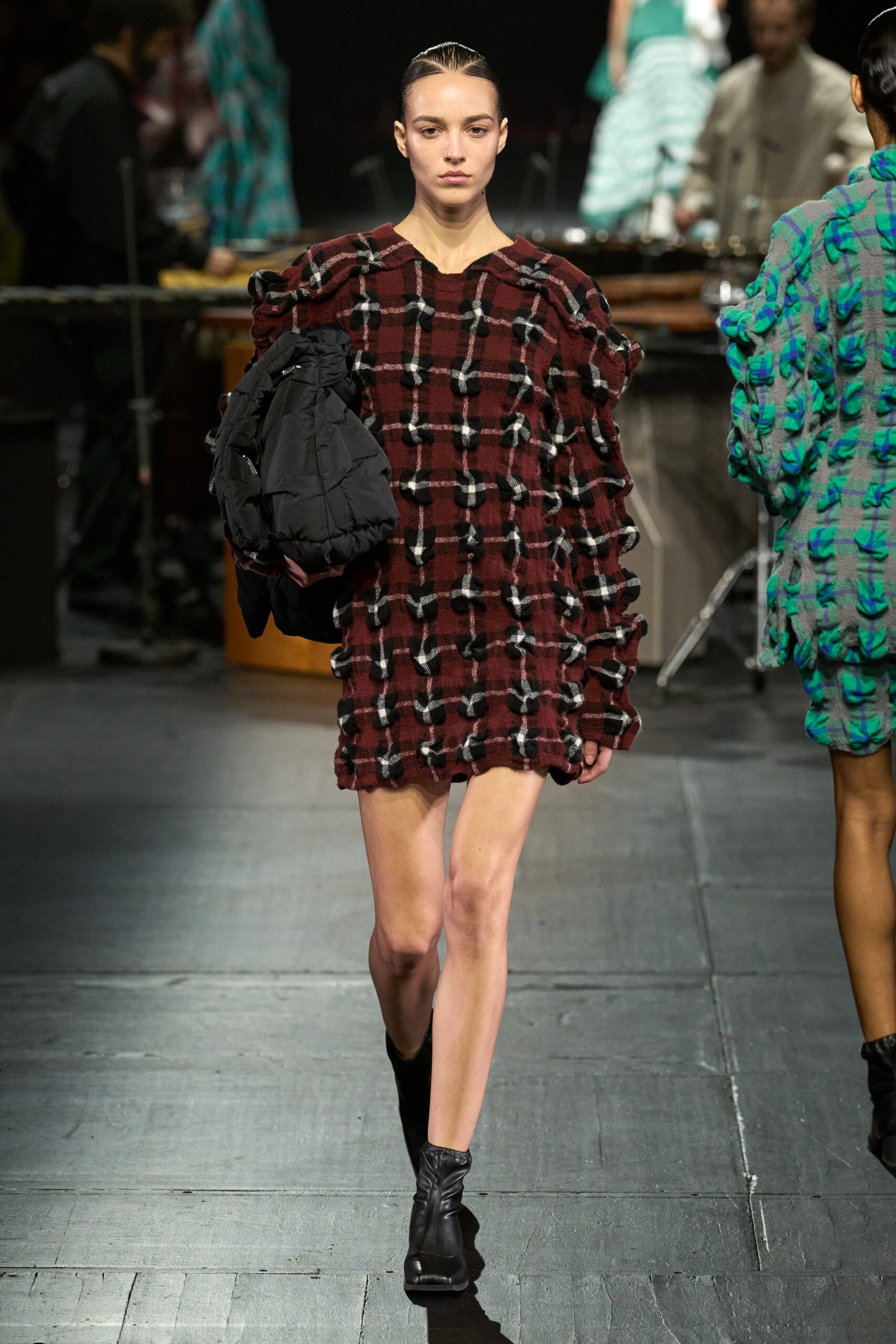 Issey Miyake F/W 23 Look 19