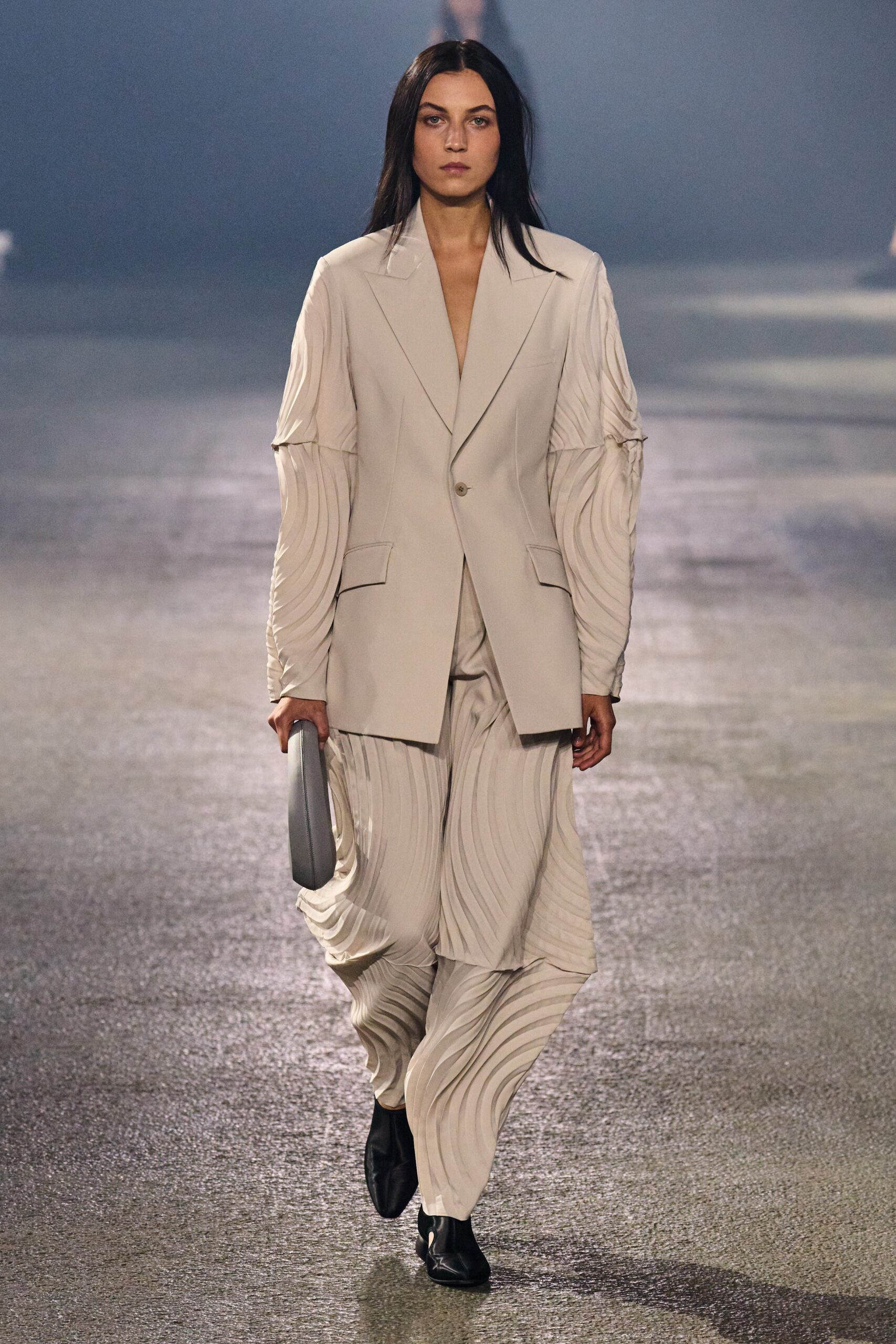 Issey Miyake S/S 23 Look 20