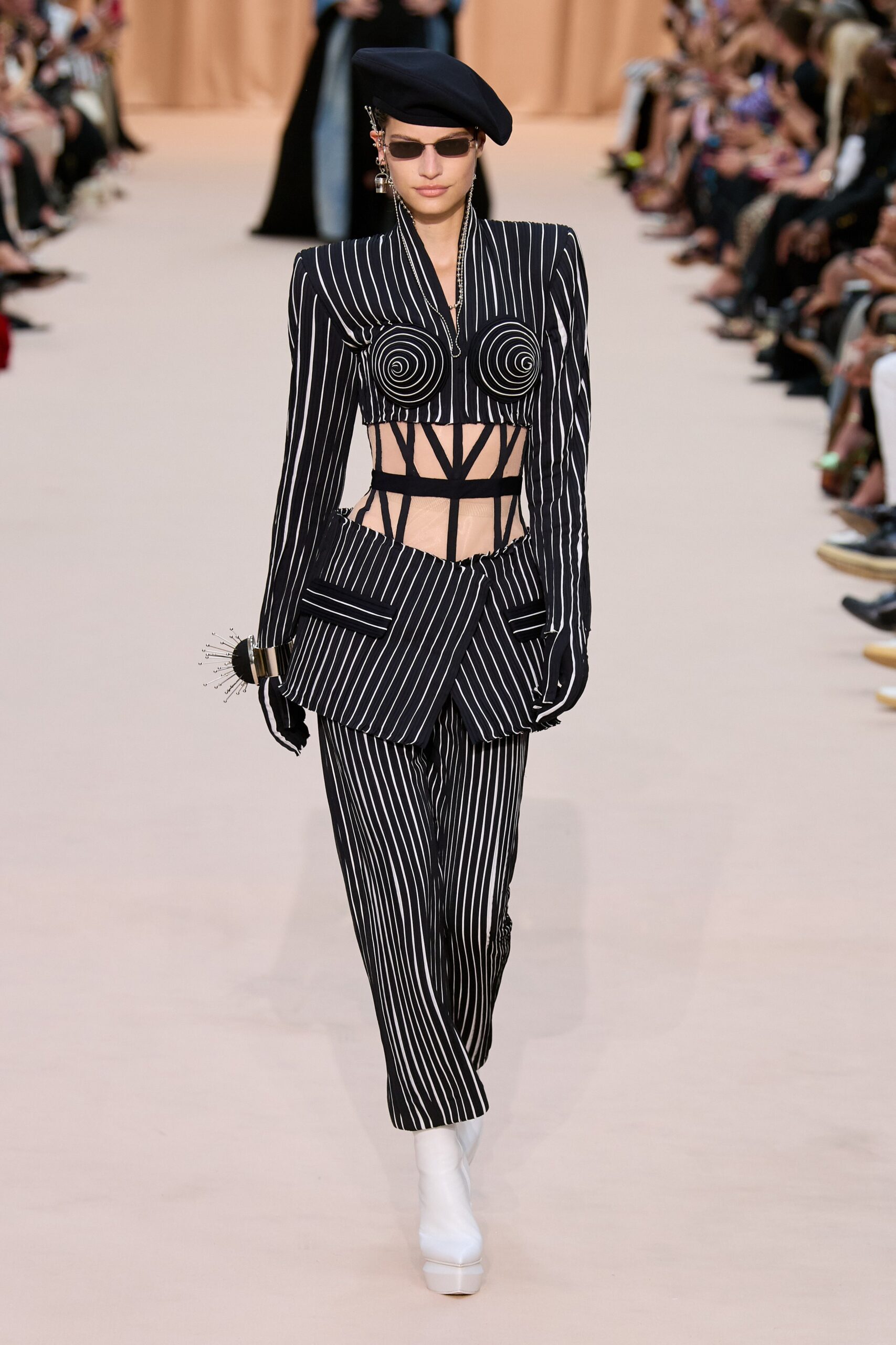 Jean Paul Gaultier F/W 22 Couture Look 21