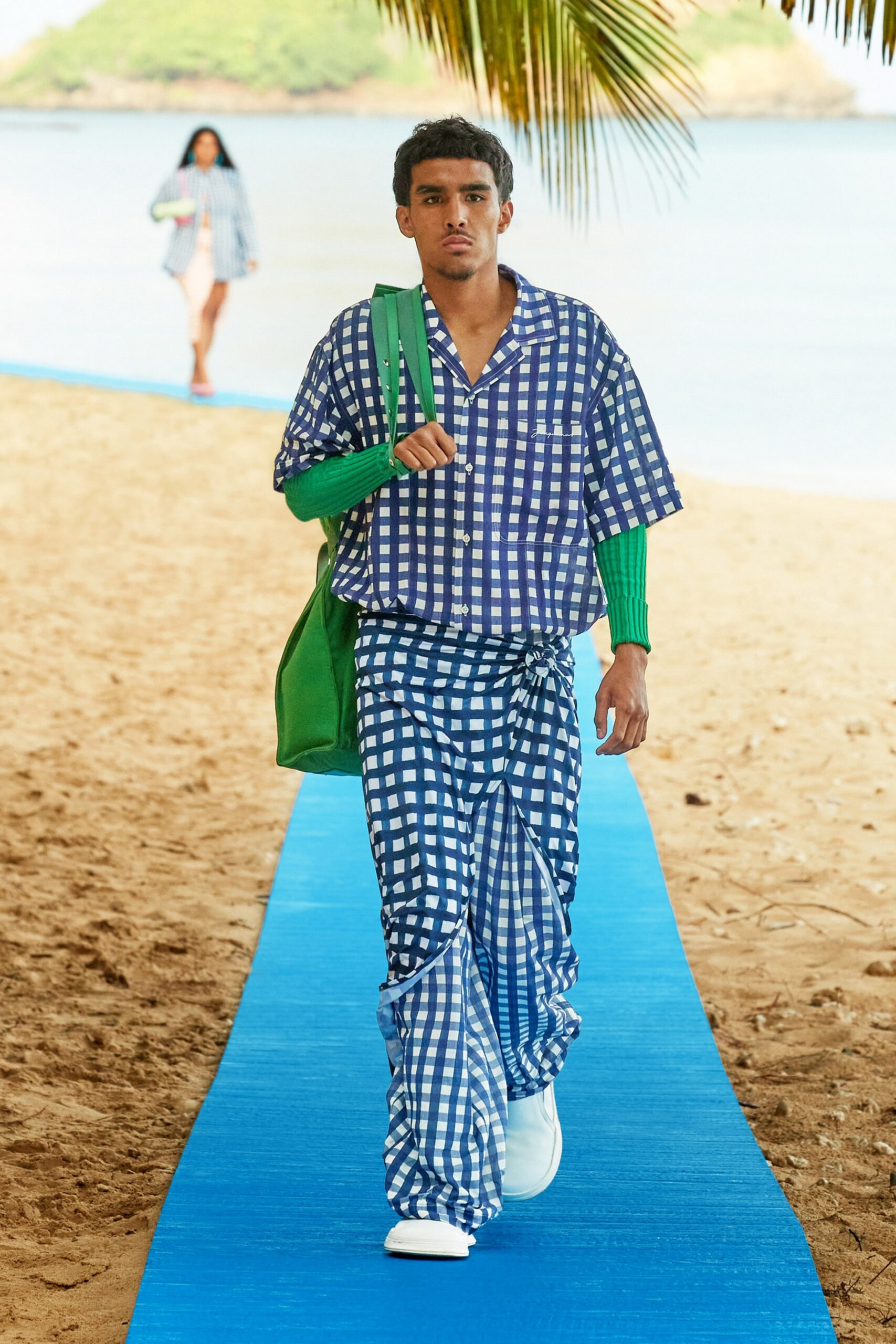 Jacquemus S/S 22 Look 24