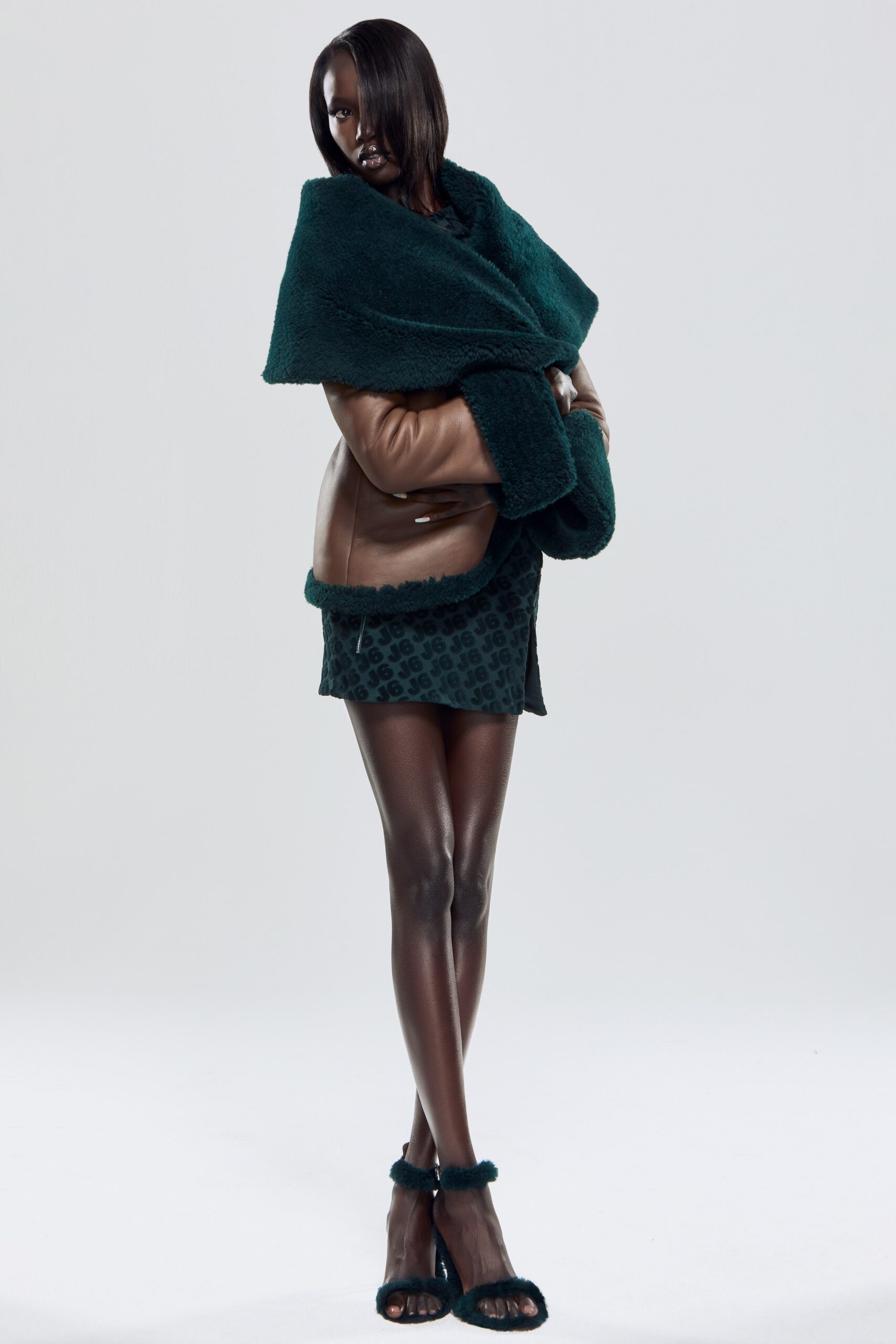 J6 F/W 23 Look 25