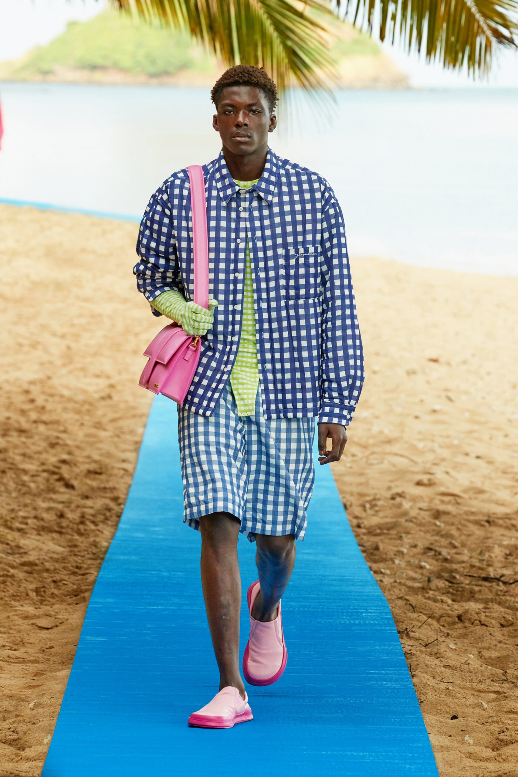 Jacquemus S/S 22 Look 26