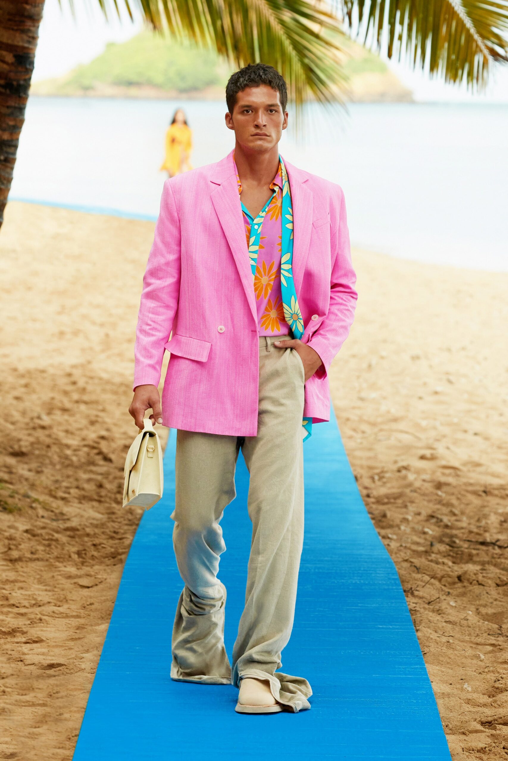 Jacquemus S/S 22 Look 30
