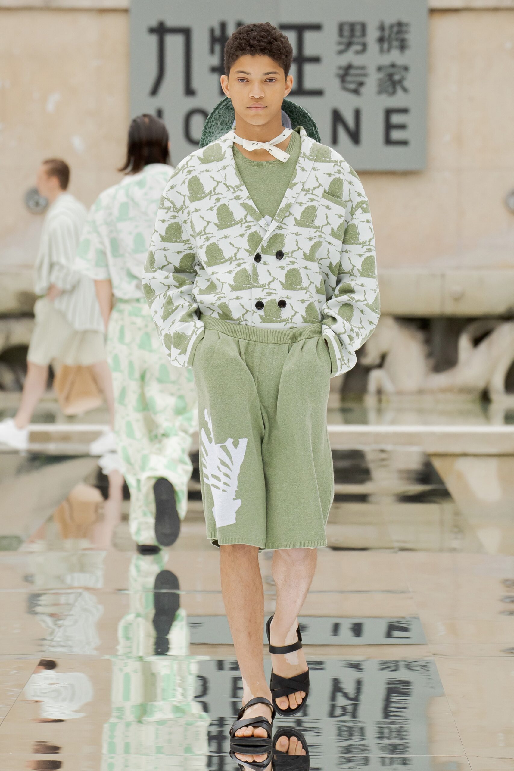 JOEONE S/S 22 Menswear Look 33