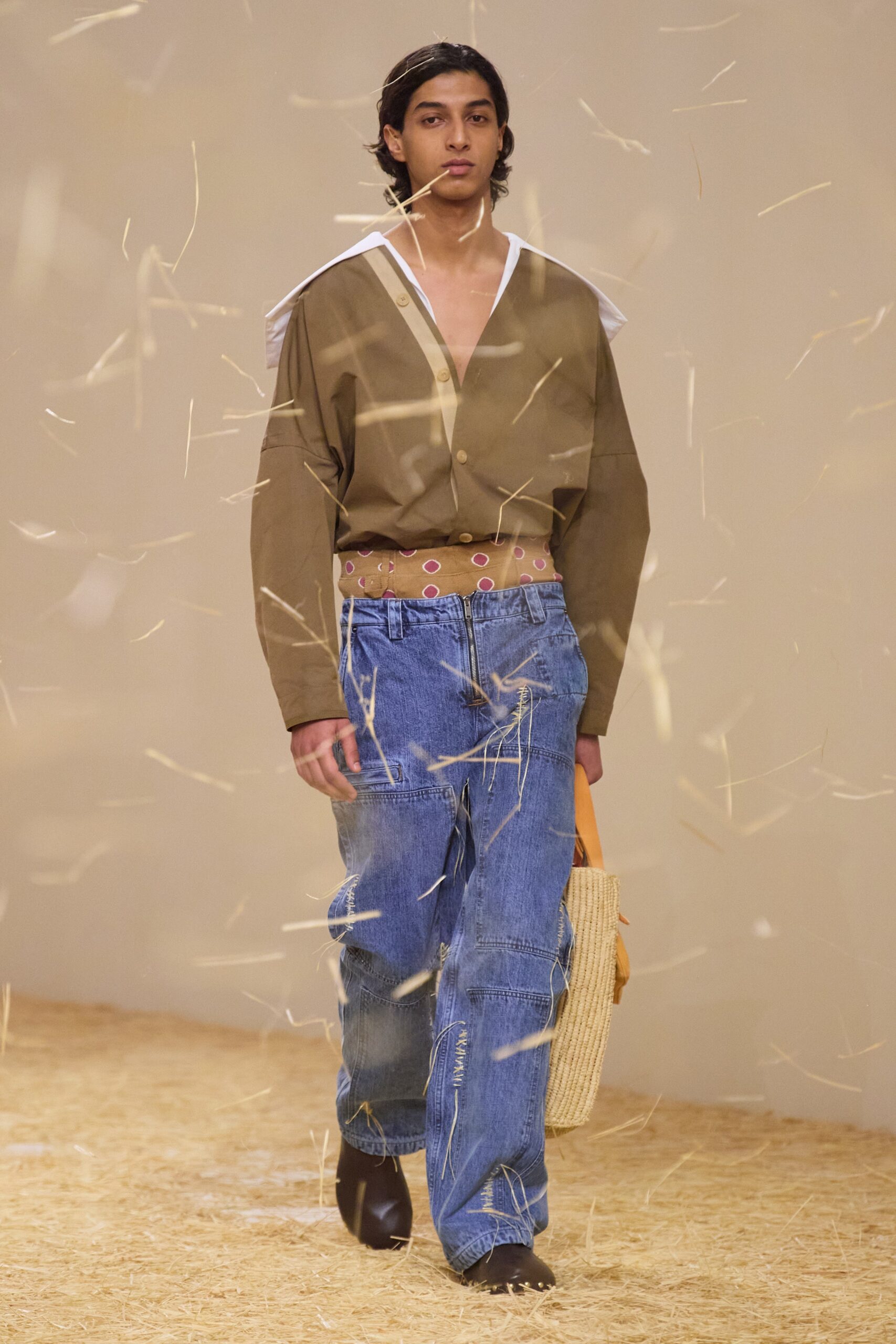 Jacquemus S/S 23 Look 33