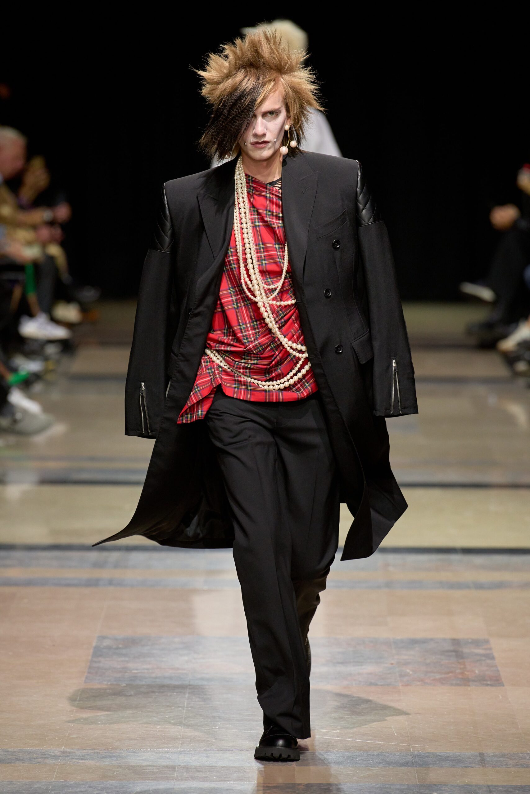 Junya Watanabe S/S 23 Look 33