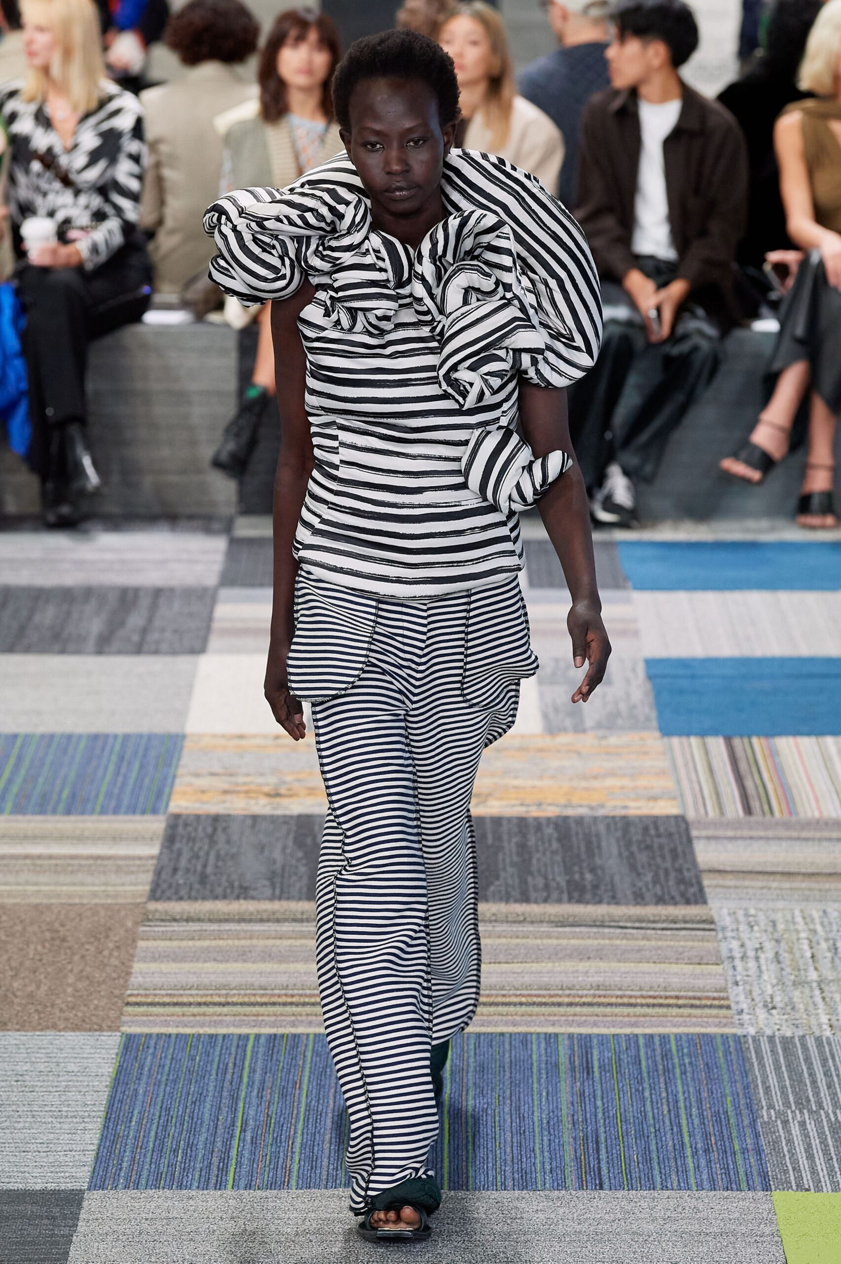 Jordan Dalah Australia Resort 22 Look 34