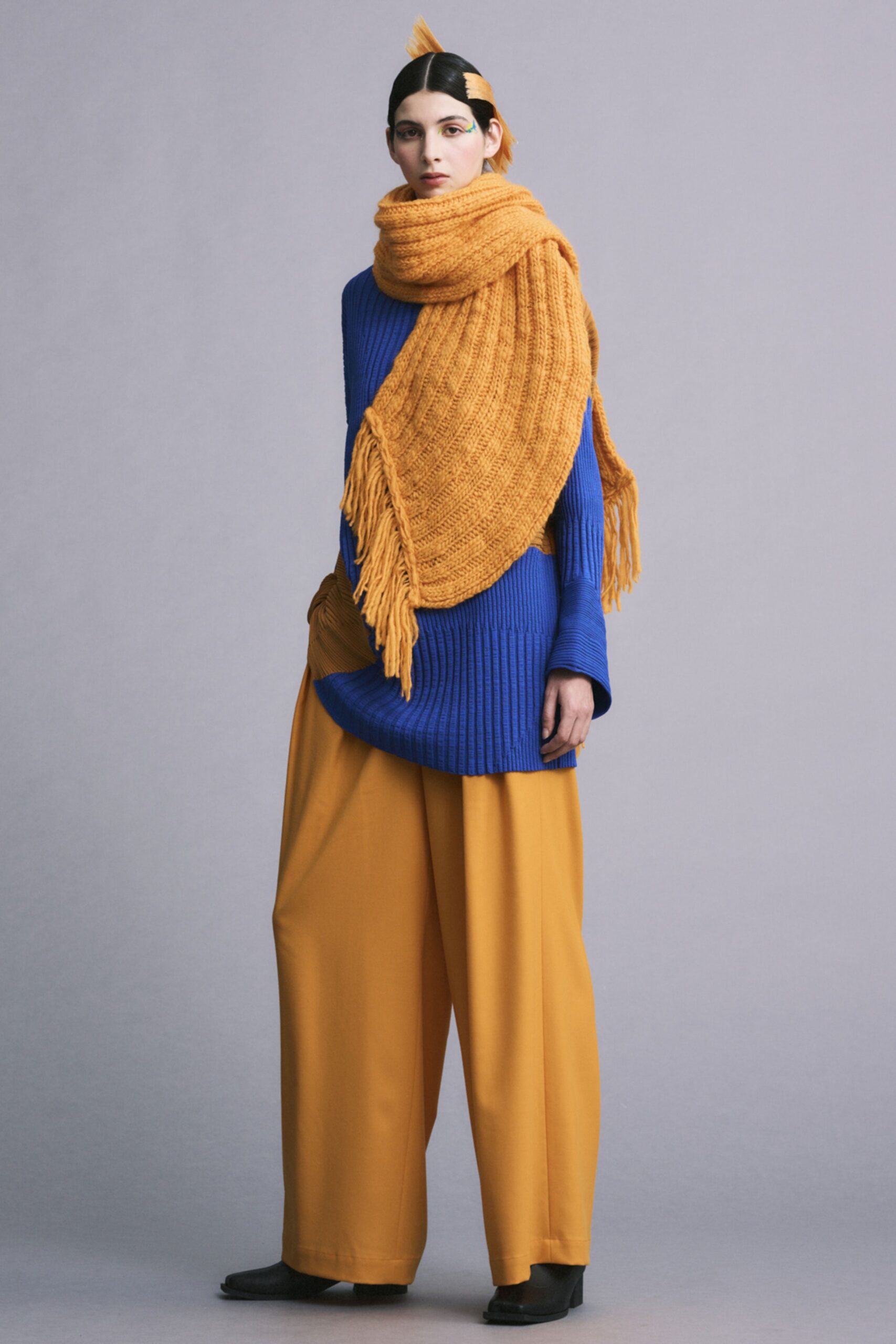 Issey Miyake F/W 22 Look 34
