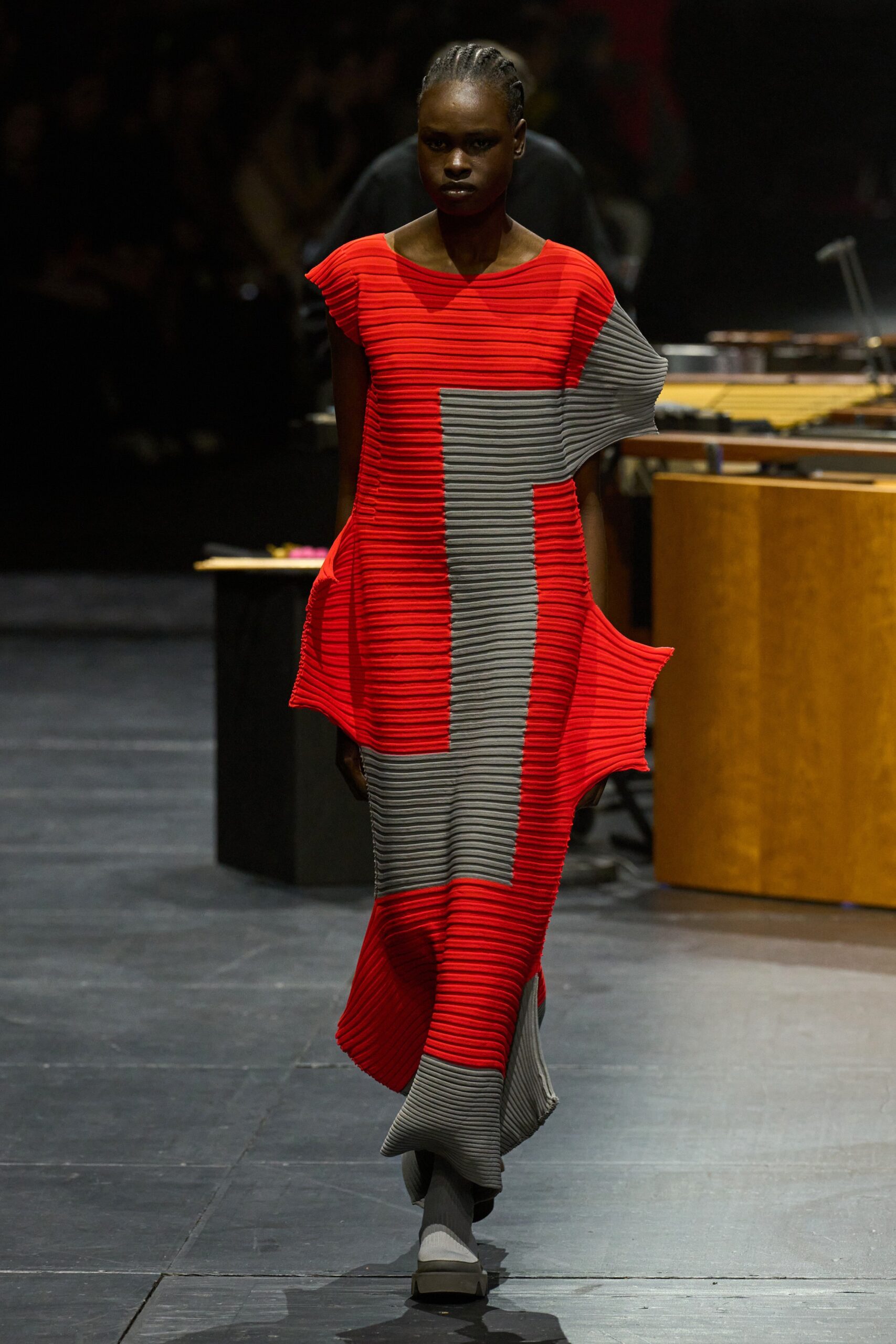 Issey Miyake F/W 23 Look 34