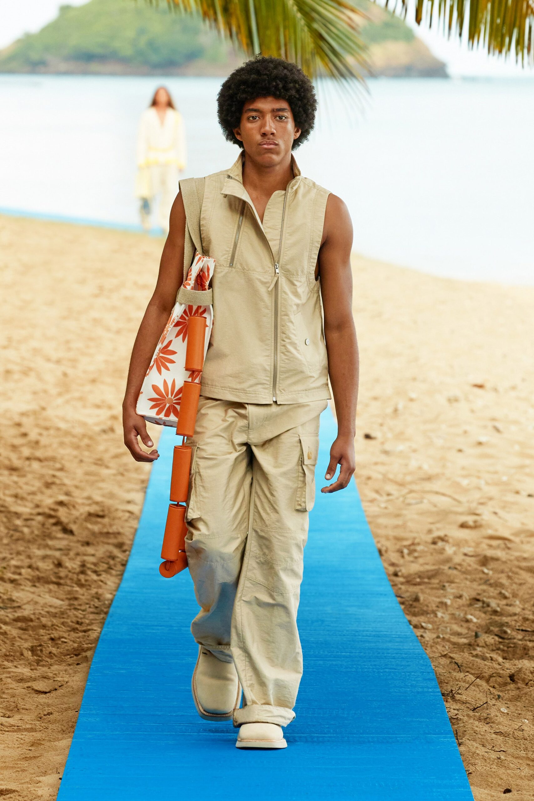 Jacquemus S/S 22 Look 38