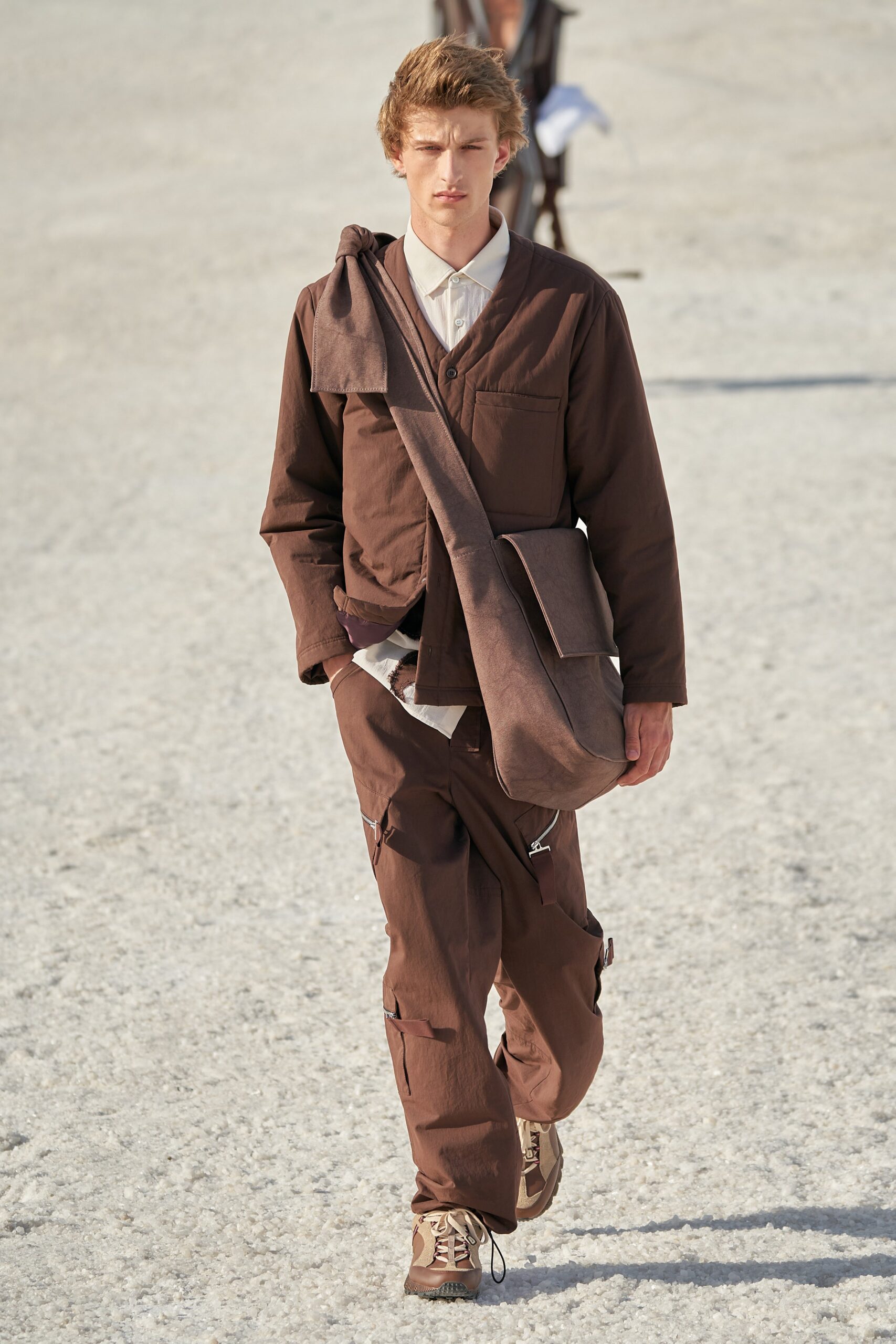 Jacquemus F/W 22 Look 39