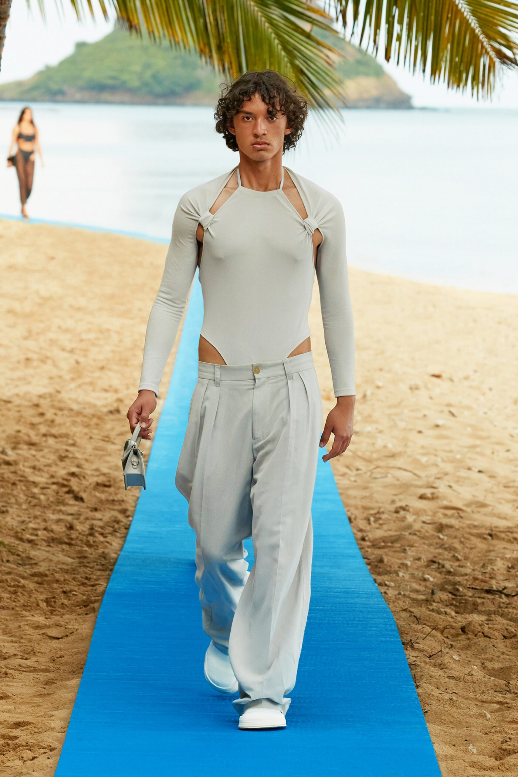 Jacquemus S/S 22 Look 51