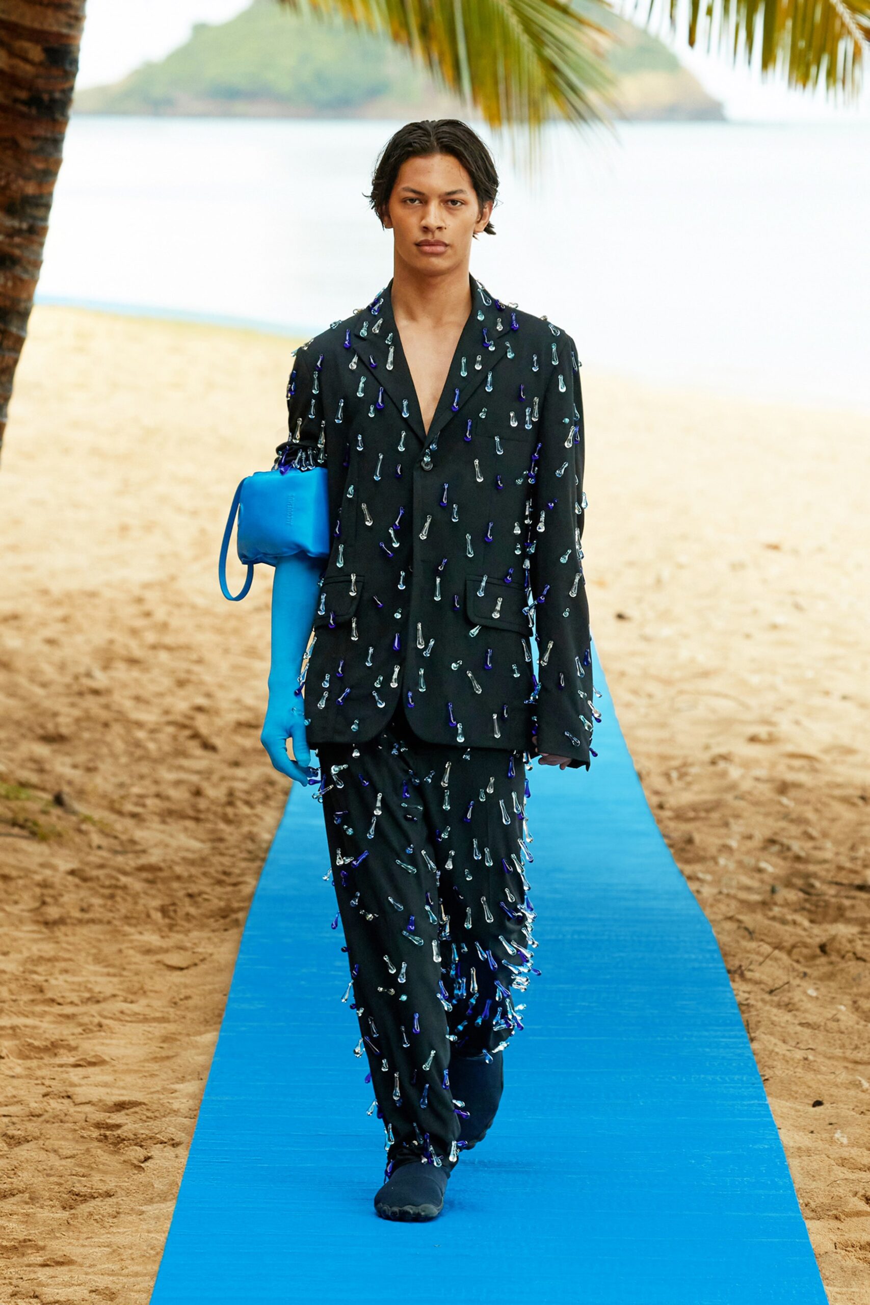Jacquemus S/S 22 Look 55