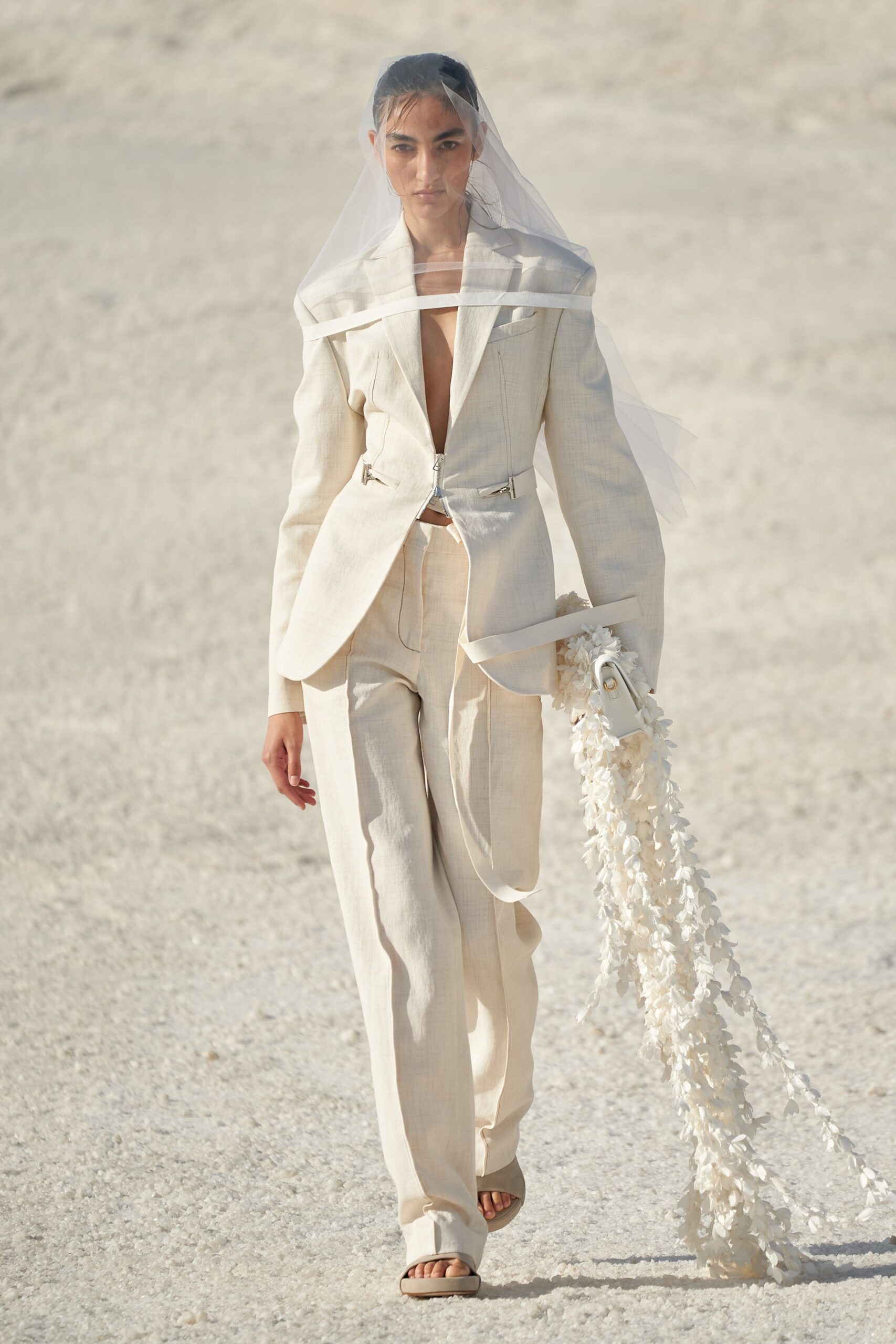 Jacquemus F/W 22 Look 58