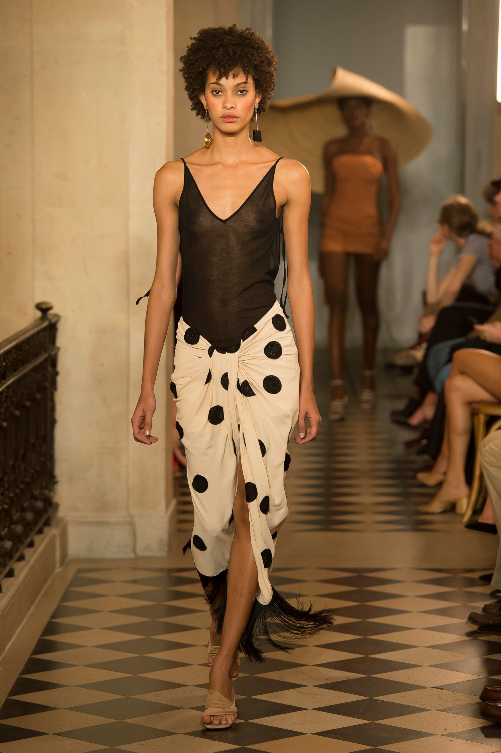 Jacquemus S/S 18 Look 2