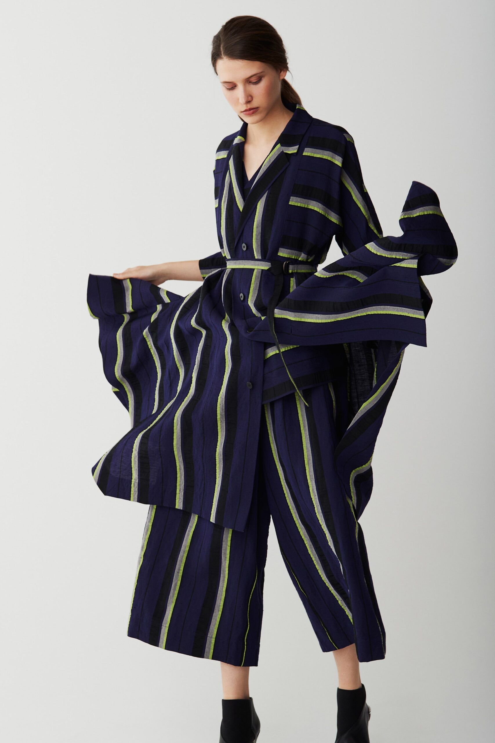 Issey Miyake F/W 17 Look 3