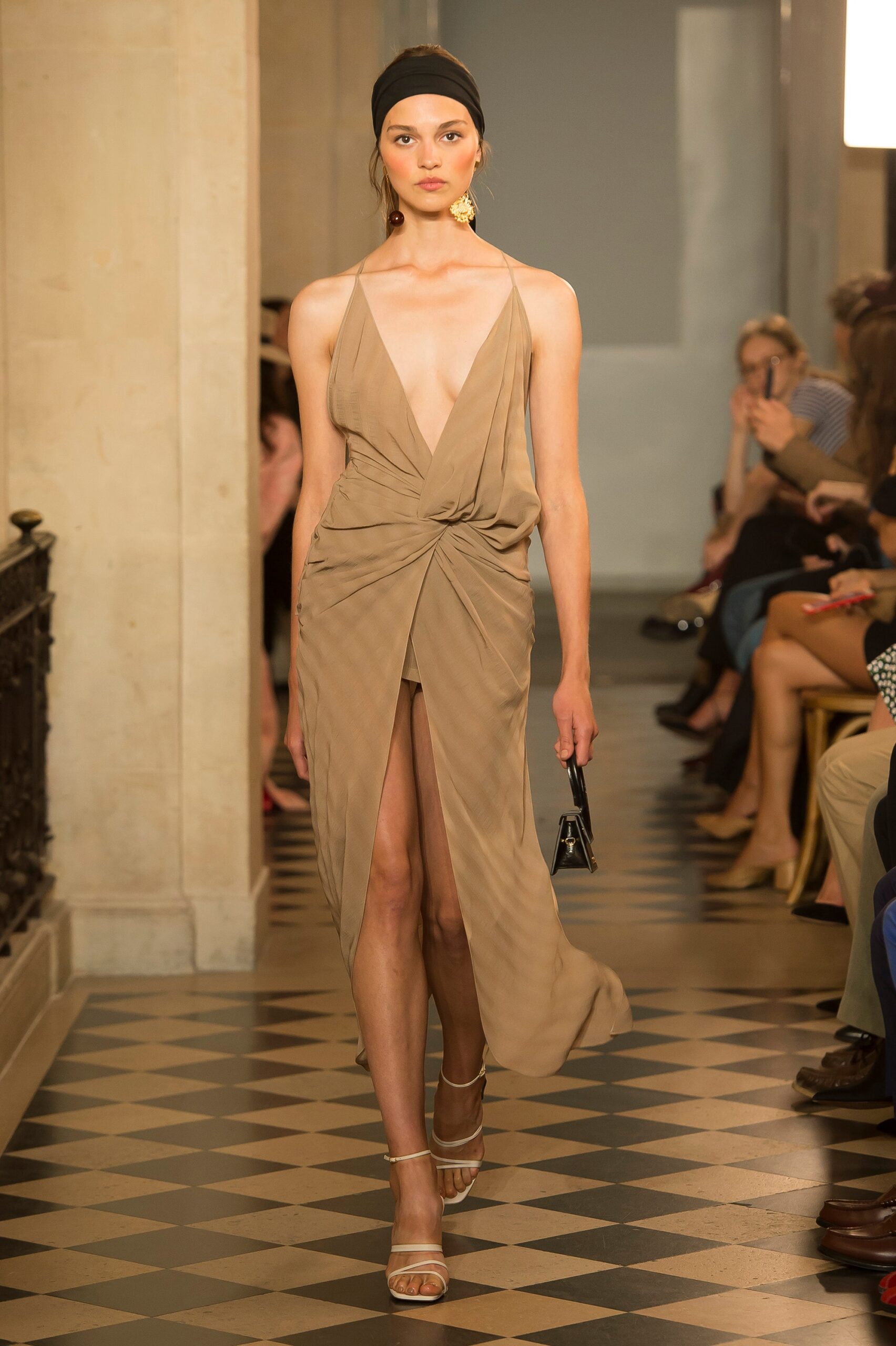 Jacquemus S/S 18 Look 3