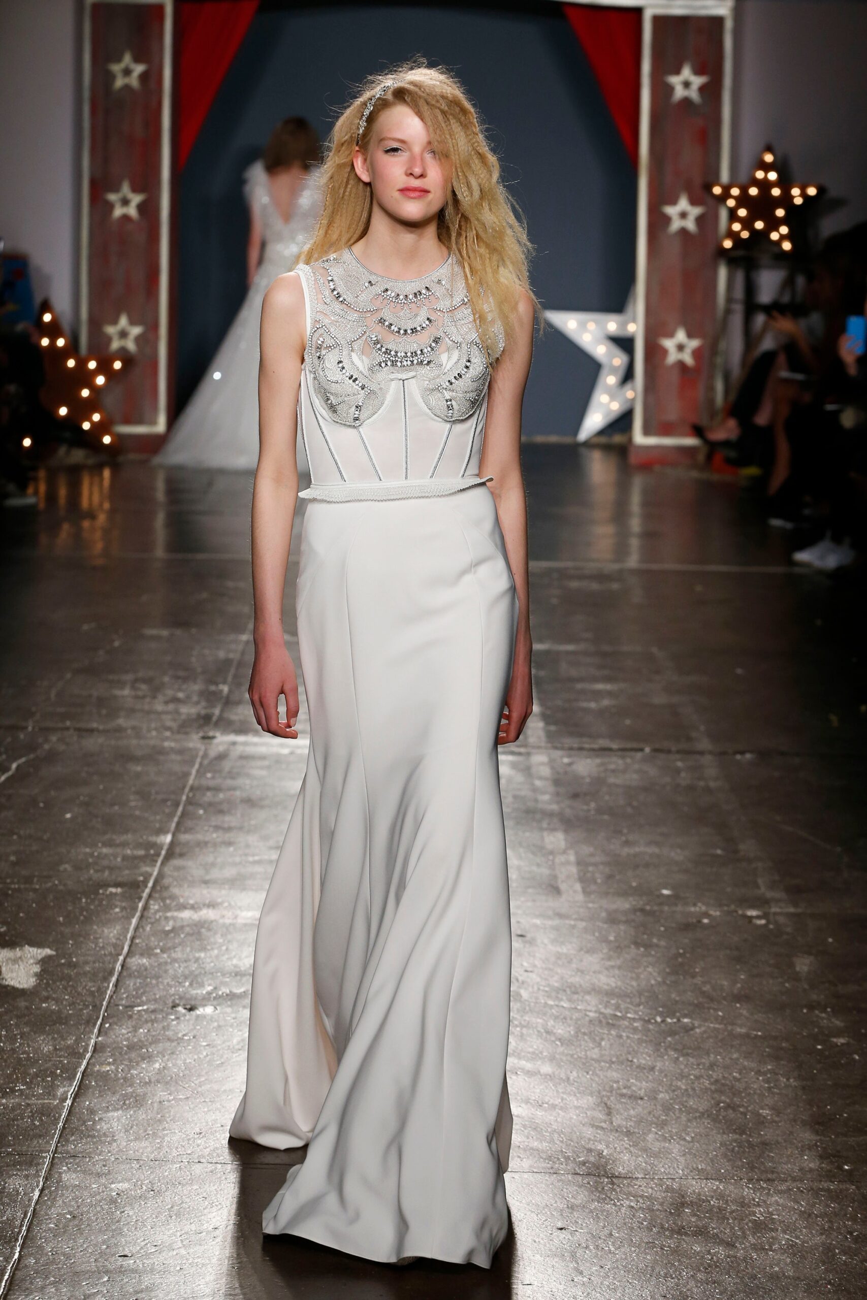 Jenny Packham S/S 18 Bridal Look 3