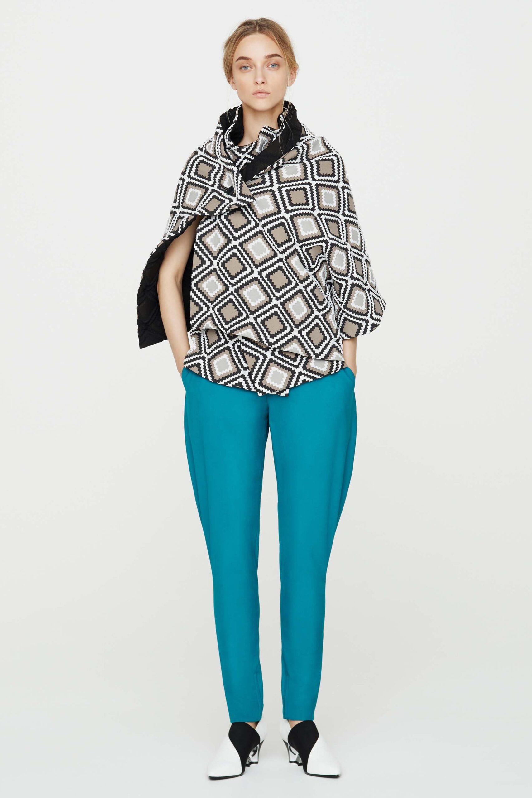 Issey Miyake Resort 17 Look 4