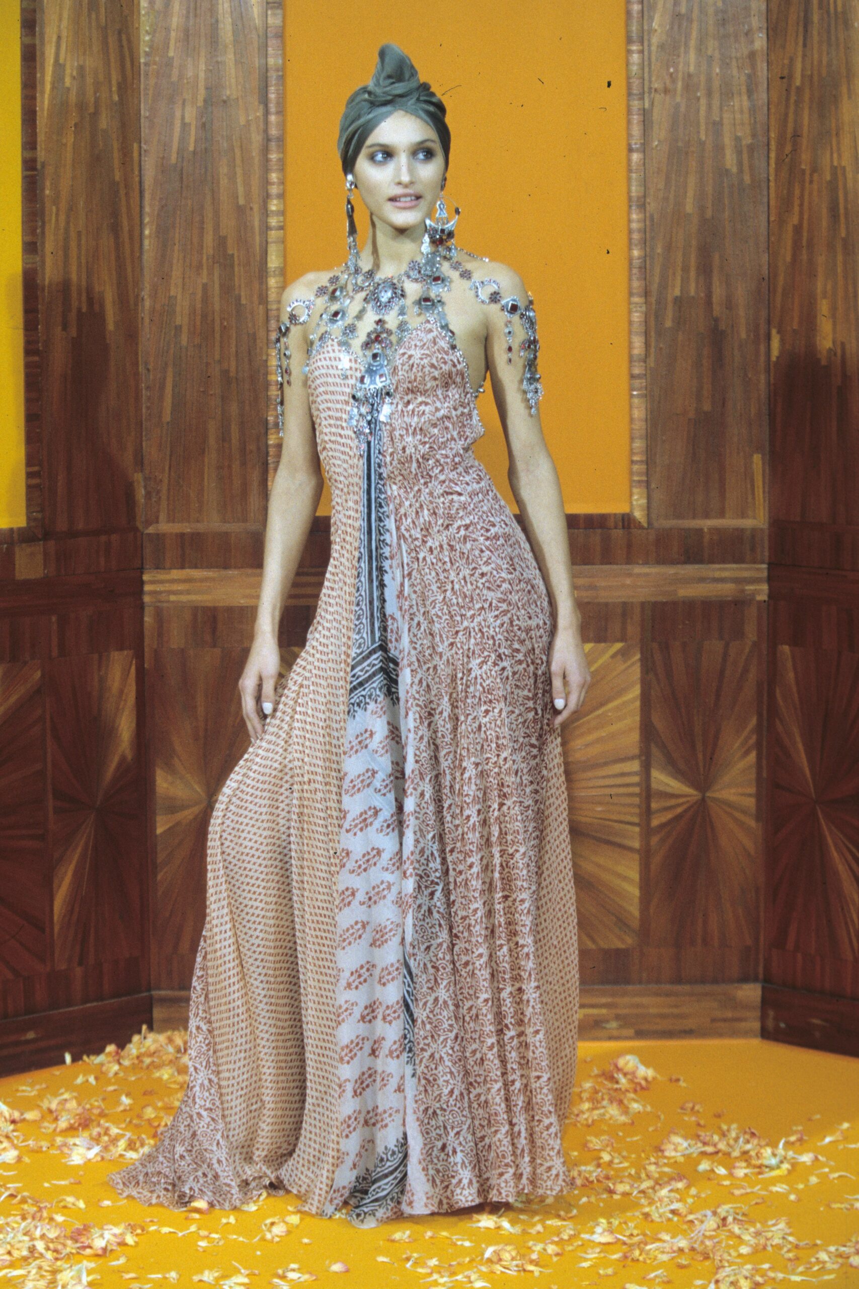 Jean Paul Gaultier S/S 00 Couture Look 37