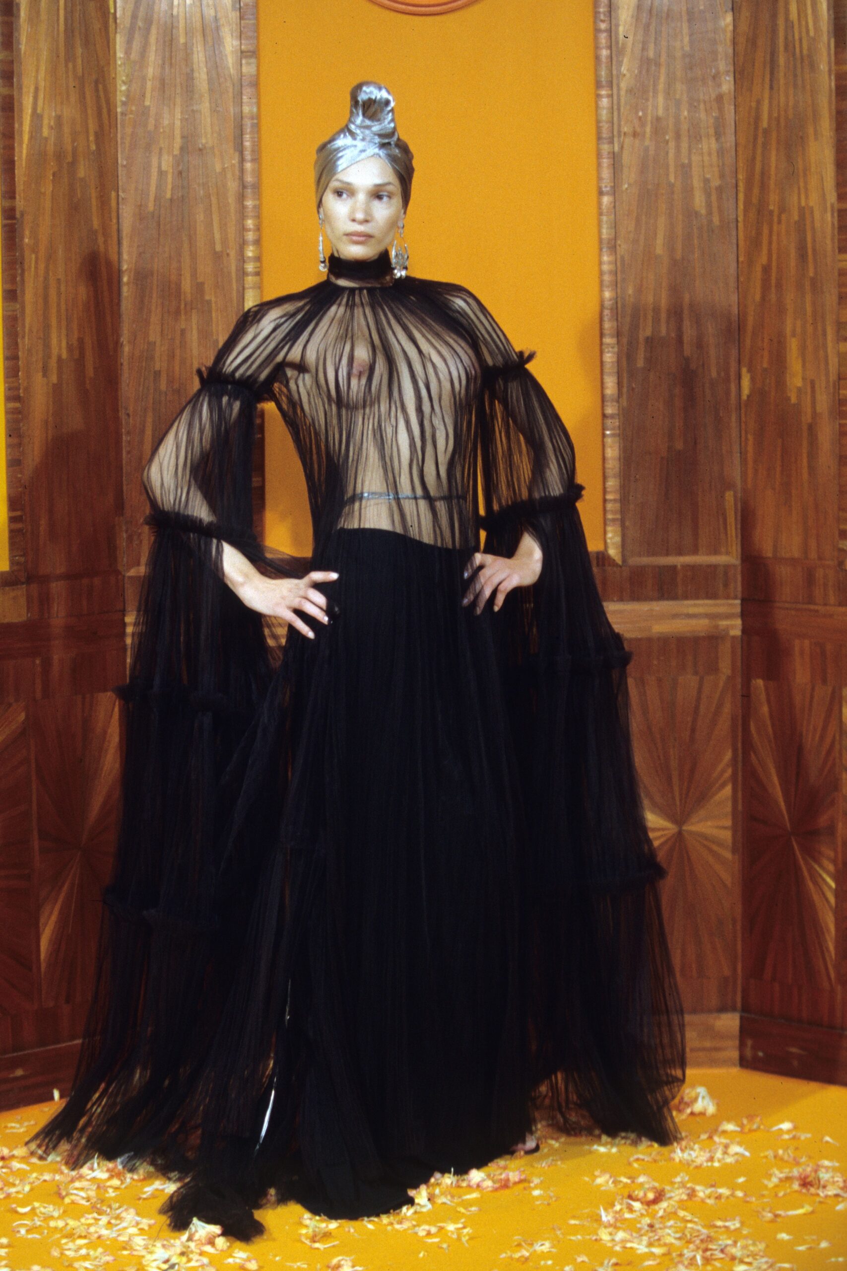 Jean Paul Gaultier S/S 00 Couture Look 43