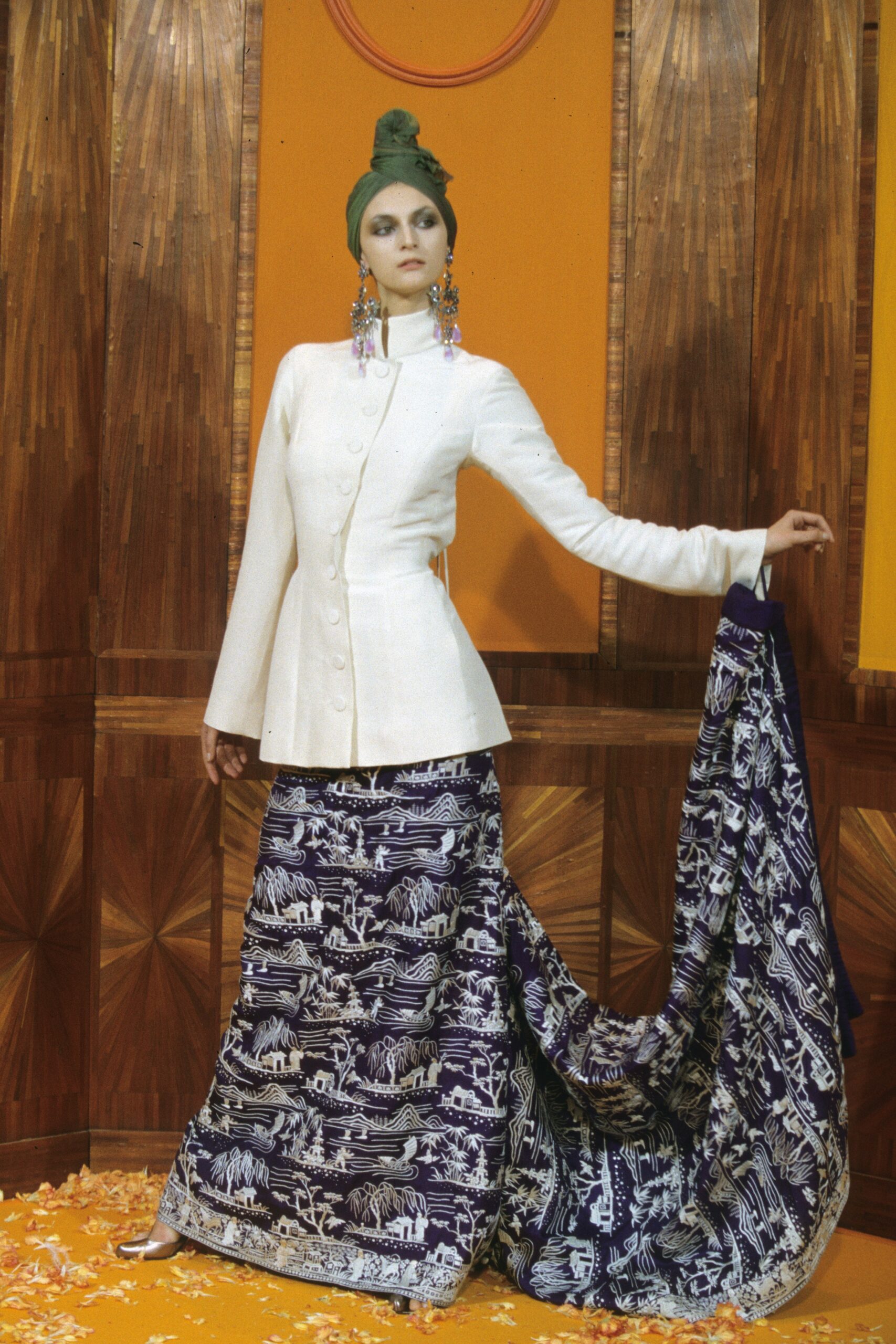 Jean Paul Gaultier S/S 00 Couture Look 45