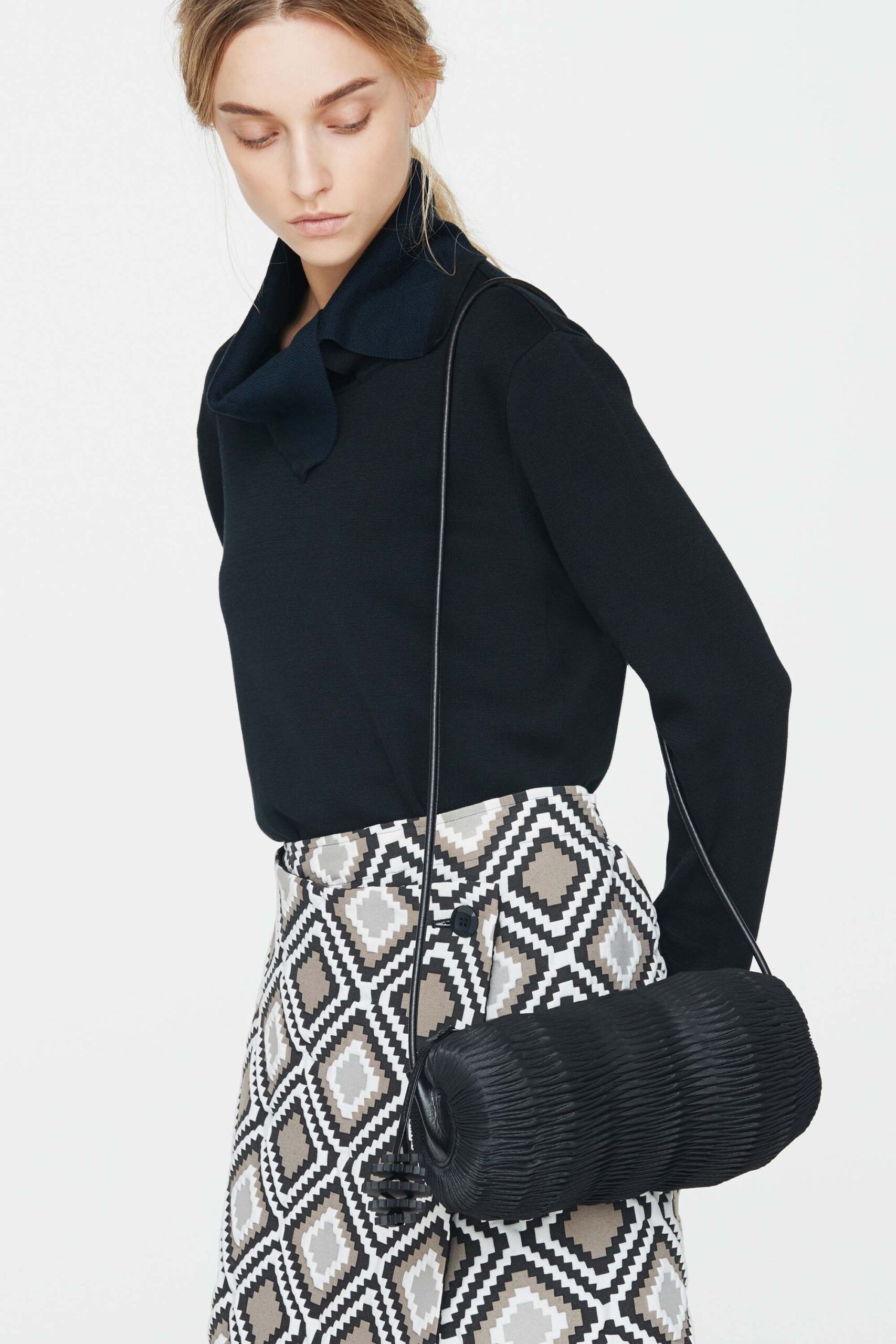 Issey Miyake Resort 17 Look 5