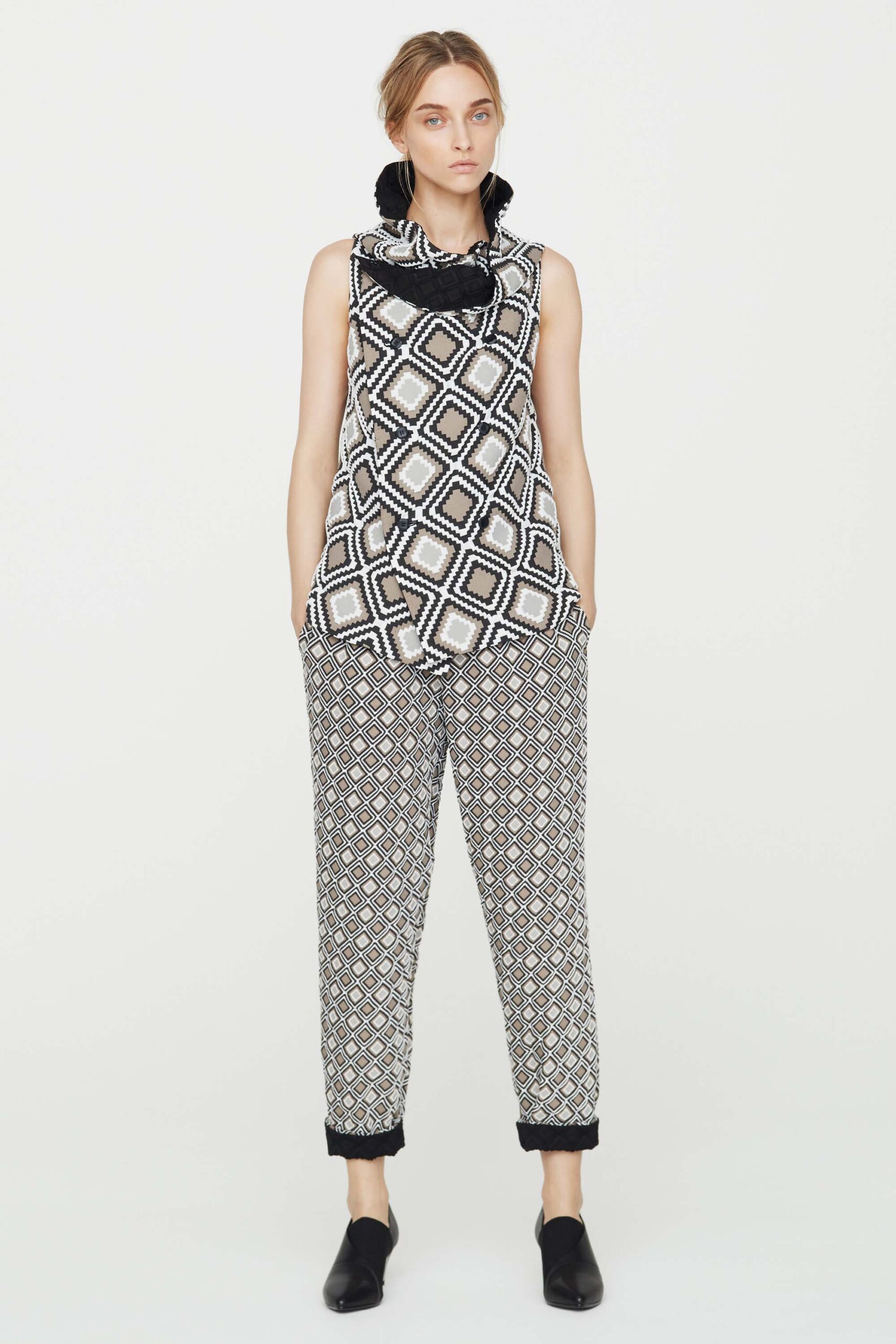 Issey Miyake Resort 17 Look 6