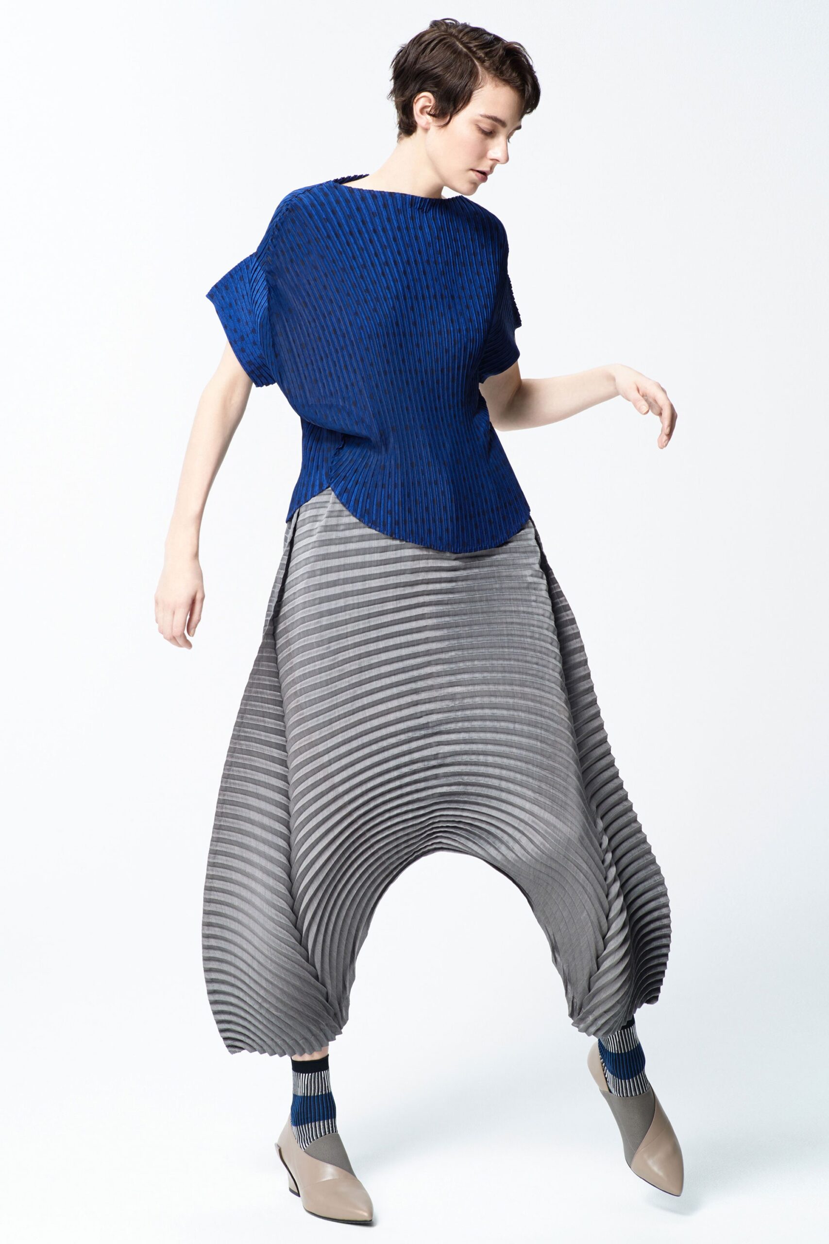 Issey Miyake F/W 18 Look 9