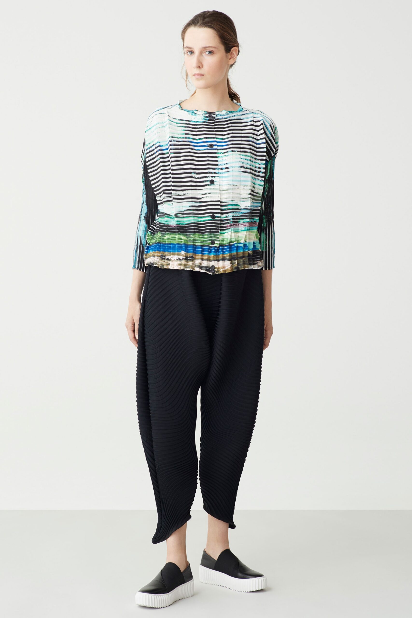 Issey Miyake Resort 18 Look 9