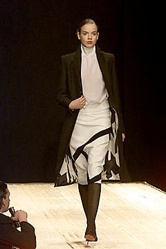 John Bartlett F/W 00 Look 40