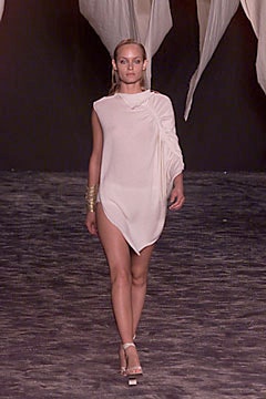 John Bartlett S/S 00 Look 26
