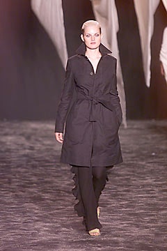 John Bartlett S/S 00 Look 28