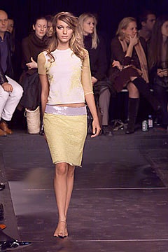 Jean Colonna S/S 00 Look 42