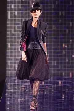 Julien Macdonald S/S 02 Look 3