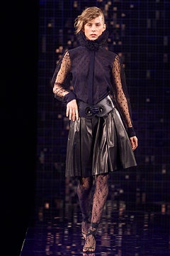 Julien Macdonald S/S 02 Look 11