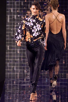 Julien Macdonald S/S 02 Look 16