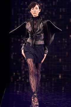 Julien Macdonald S/S 02 Look 17