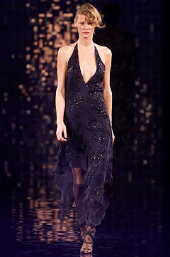 Julien Macdonald S/S 02 Look 28