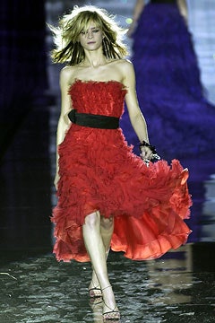 Julien Macdonald F/W 02 Look 55