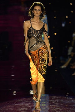 Julien Macdonald S/S 03 Look 28