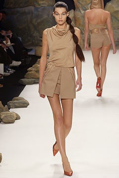 Jeremy Scott S/S 03 Look 18