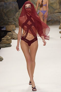Jeremy Scott S/S 03 Look 31