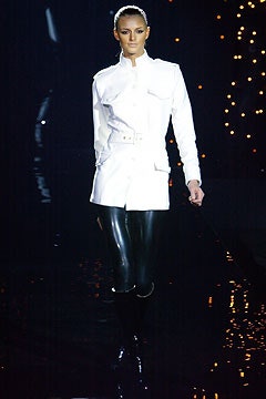 Julien Macdonald Fall 2003 Ready-to-Wear