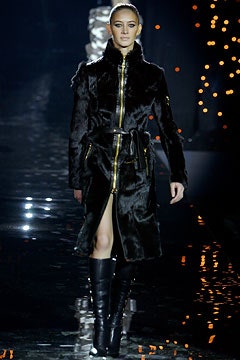 Julien Macdonald F/W 03 Look 12