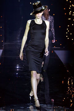 Julien Macdonald F/W 03 Look 25
