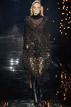 Julien Macdonald F/W 03 Look 35