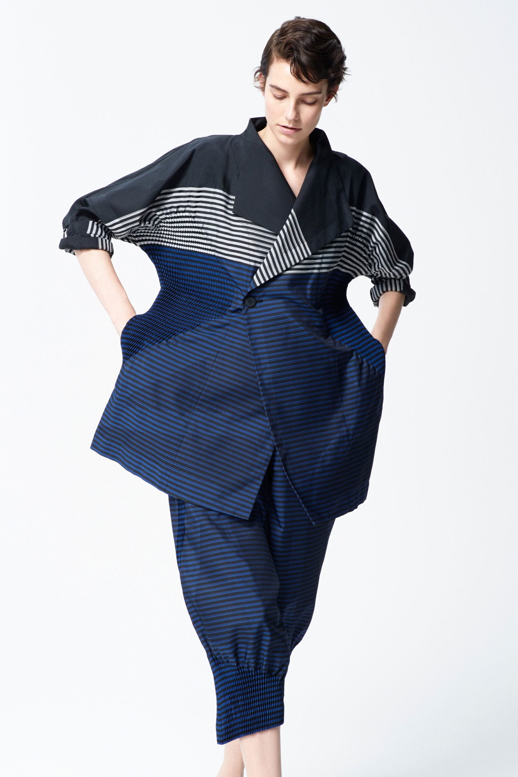 Issey Miyake F/W 18 Look 14